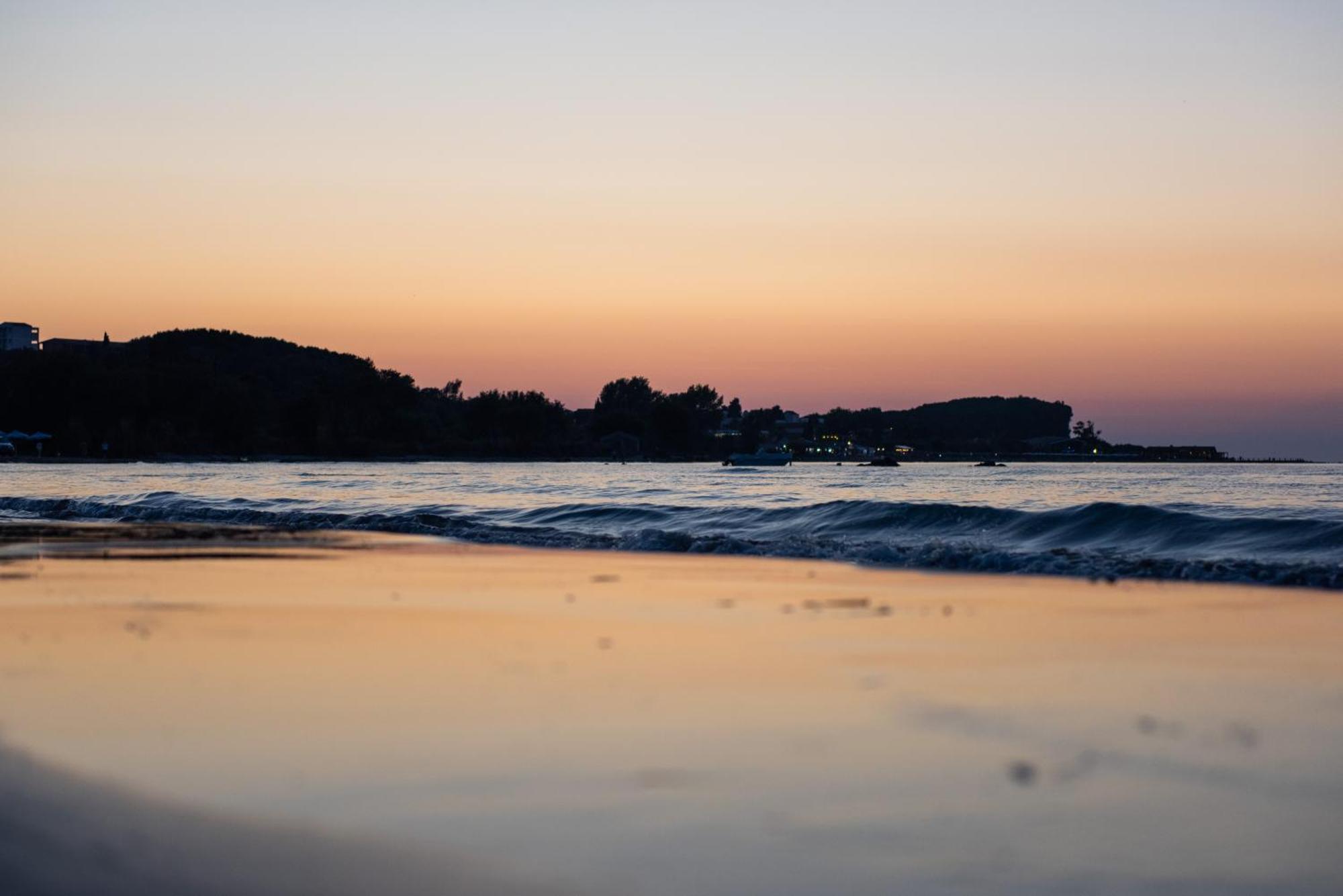 Aphrodite Beach Hotel Corfu Roda  Buitenkant foto