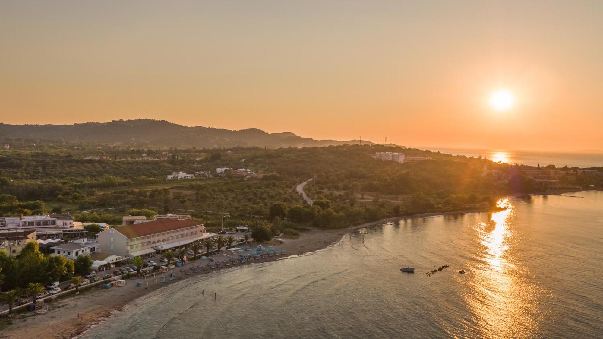 Aphrodite Beach Hotel Corfu Roda  Buitenkant foto
