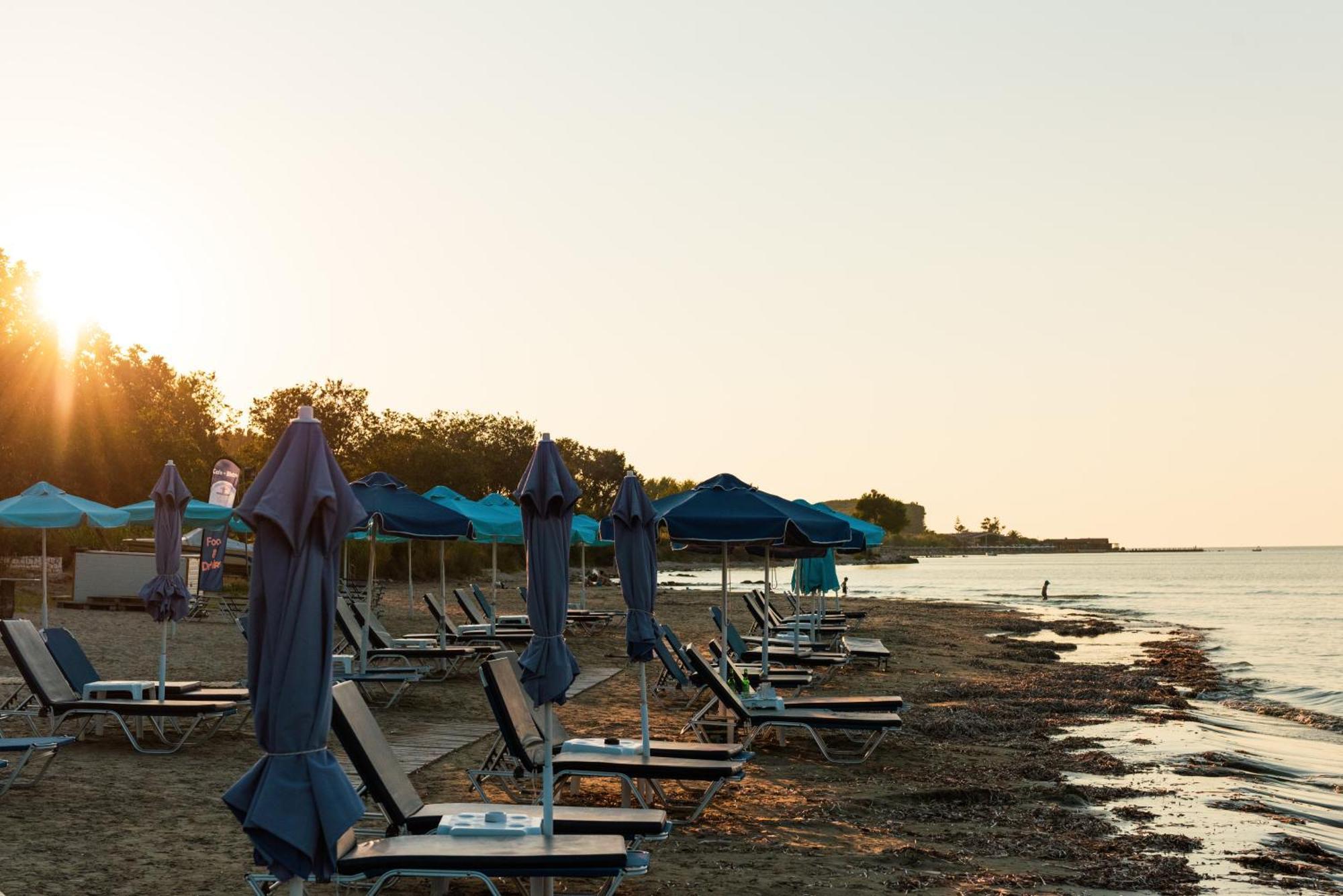 Aphrodite Beach Hotel Corfu Roda  Buitenkant foto