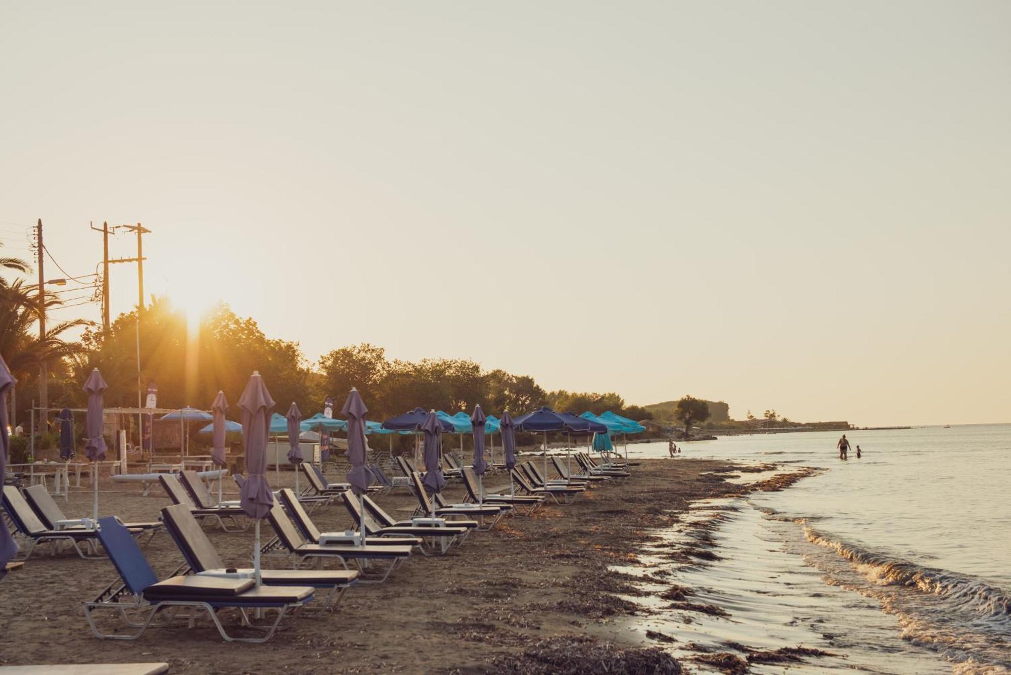 Aphrodite Beach Hotel Corfu Roda  Buitenkant foto